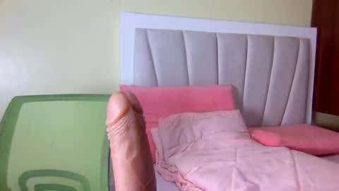 Snapshot of booby_cammy chatting on 07-03-26, 06:09 barbie online show from 07-03-26, 06:09