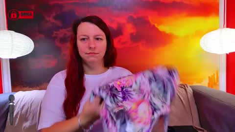 Snapshot of boobyianax chatting on 10-18-25, 06:05 BoobyIANAx online show from 10-18-25, 06:05