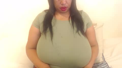 boobyqueen online show from 11-05-25, 04:56