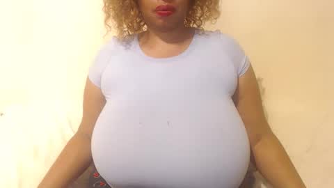 boobyqueen online show from 12-18-25, 09:10