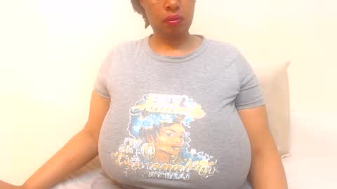 boobyqueen online show from 07-06-26, 06:43