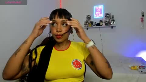 Anna Brooks  online show from 05-31-26, 09:49