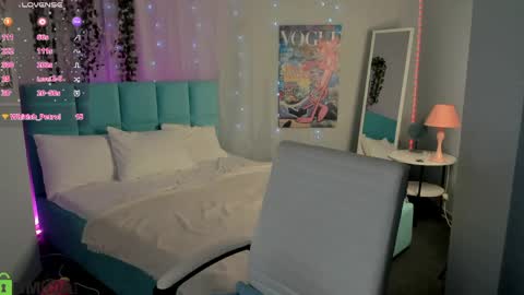 Snapshot of booozekirs_ chatting on 05-27-26, 03:14 Milena online show from 05-27-26, 03:14