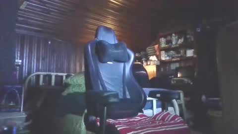 Snapshot of booshy chatting on 05-18-26, 07:36 Booshwa online show from 05-18-26, 07:36