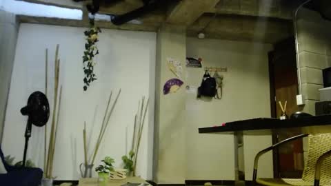 Snapshot of booty_bomb69 chatting on 09-30-25, 09:09 MARIANA online show from 09-30-25, 09:09