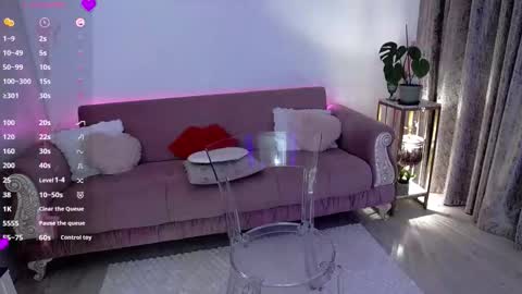 Snapshot of bootyliciousbunny chatting on 10-15-25, 02:44 bootyliciousbunny online show from 10-15-25, 02:44