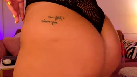 Snapshot of bootyliciousbunny chatting on 07-19-26, 09:29 bootyliciousbunny online show from 07-19-26, 09:29