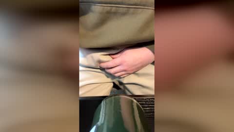 Snapshot of boowhou chatting on 04-10-26, 09:08 BooWhoU online show from 04-10-26, 09:08