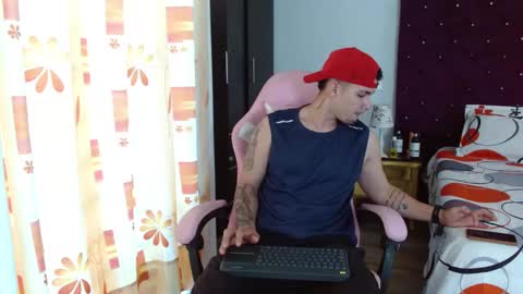 booyhott_ online show from 10-25-25, 07:52