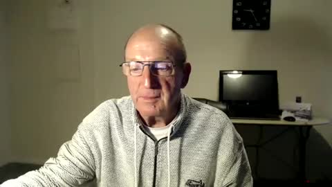 Snapshot of boppy21 chatting on 12-11-24, 09:23 Boppy21 online show from 12-11-24, 09:23