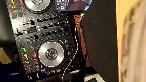 boredatwork4inch online show from 10-18-25, 03:09
