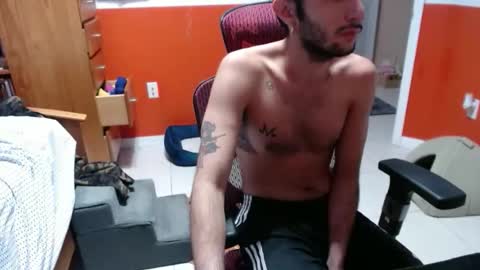 Snapshot of boredfun602 chatting on 11-17-25, 04:46 boredfun602 online show from 11-17-25, 04:46