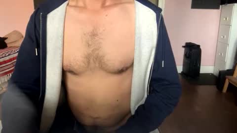 Snapshot of borisvian75019 chatting on 11-12-25, 02:06 HornyBoo online show from 11-12-25, 02:06