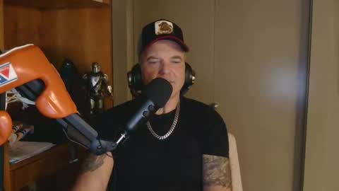 BOSS online show from 10-31-25, 04:08