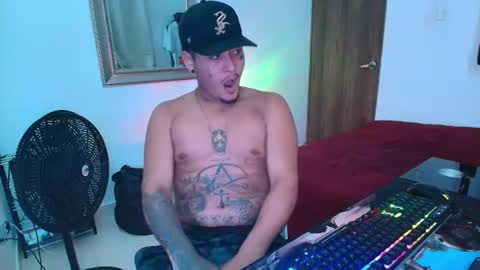 Snapshot of boss_master99 chatting on 06-11-26, 03:59 Jesus online show from 06-11-26, 03:59