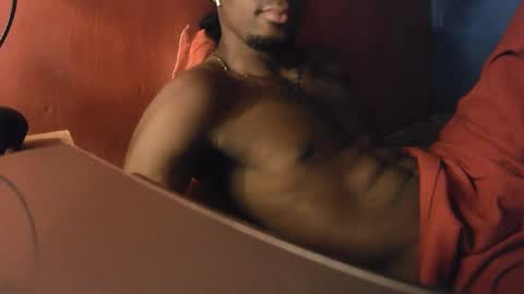 boss_playa98 online show from 03-03-25, 11:11