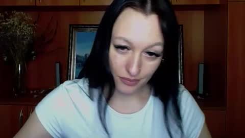 Lara online show from 01-12-26, 01:05