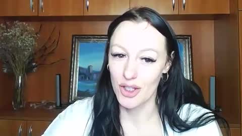 Lara online show from 01-15-26, 01:26