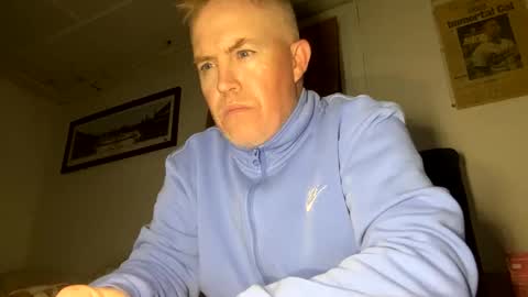 bostonirish45 online show from 04-25-26, 06:05