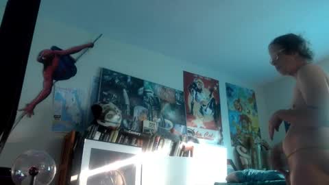 Bottomboo7 online show from 11-30-25, 01:15