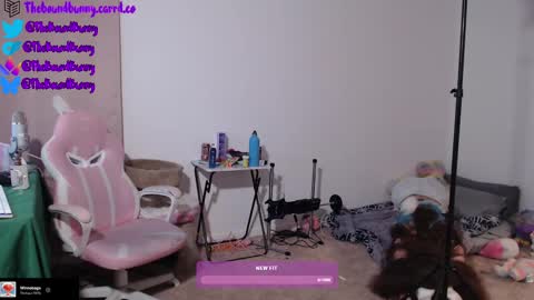 Snapshot of boundbunny98 chatting on 03-06-25, 02:09 TheBoundBunny online show from 03-06-25, 02:09