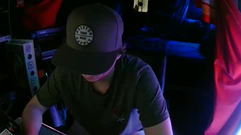 Bowerboi1217 online show from 11-28-25, 01:08