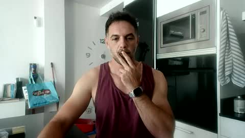Snapshot of boxing___spf chatting on 06-23-26, 02:48 boxing___spf online show from 06-23-26, 02:48
