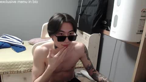 boxman556990 online show from 10-24-25, 07:10