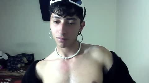 Boy Astro online show from 01-21-25, 04:43