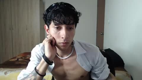 Boy Astro online show from 02-27-25, 12:32