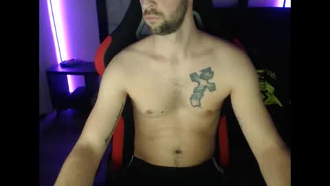 boy_t0y89 online show from 01-10-25, 05:02