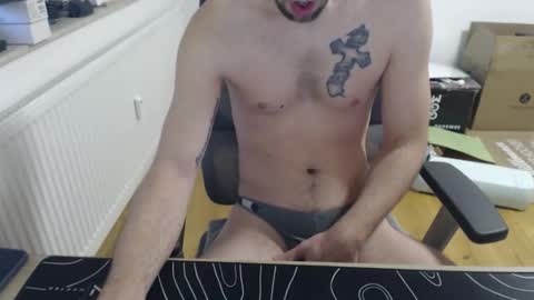 boy_t0y89 online show from 03-09-26, 06:06