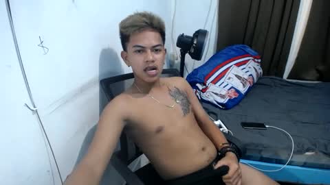 boyax16 online show from 02-11-25, 07:02