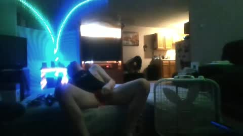 Snapshot of boyblond36 chatting on 06-25-26, 08:30 Slutty Stud online show from 06-25-26, 08:30