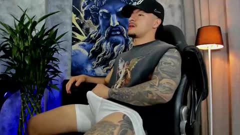 Snapshot of boyc02_ chatting on 10-12-25, 11:48 boyc02_ online show from 10-12-25, 11:48