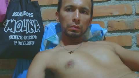 Snapshot of boycumlatino21 chatting on 07-12-26, 10:12 Boy online show from 07-12-26, 10:12