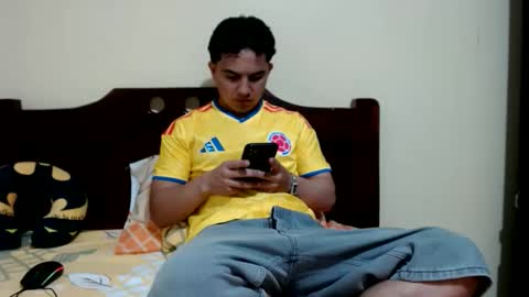 Snapshot of boyfit2023 chatting on 06-07-26, 10:24 boyfit2023 online show from 06-07-26, 10:24
