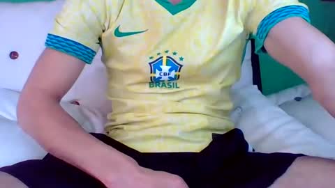 Felipe  online show from 07-16-26, 04:13