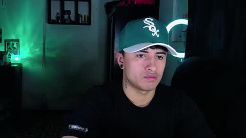 Snapshot of boylatin_777 chatting on 01-07-26, 11:18 miguel online show from 01-07-26, 11:18