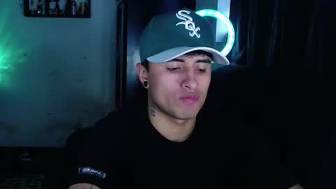 Snapshot of boylatin_777 chatting on 01-10-26, 08:43 miguel online show from 01-10-26, 08:43