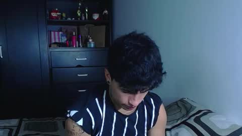 Snapshot of boylatin_777 chatting on 02-10-26, 12:04 miguel online show from 02-10-26, 12:04