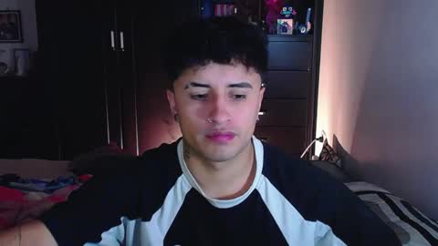 Snapshot of boylatin_777 chatting on 02-27-26, 10:32 miguel online show from 02-27-26, 10:32