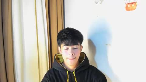 Snapshot of boynextdoor4ux chatting on 04-27-26, 09:13 HI IM JAMES DONT FORGET GIVE ME THUMBS UP AND JOIN TO MY FANCLUB online show from 04-27-26, 09:13