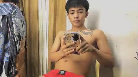 Snapshot of boynextdoor4ux chatting on 07-27-26, 01:01 HI IM JAMES DONT FORGET GIVE ME THUMBS UP AND JOIN TO MY FANCLUB online show from 07-27-26, 01:01