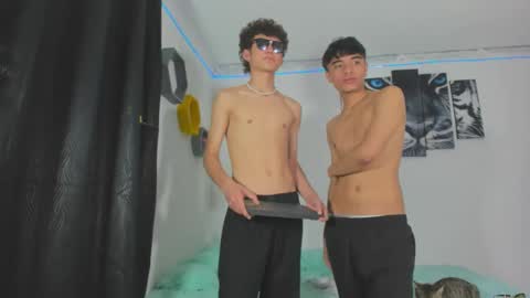 boys4hot_777 online show from 03-04-25, 06:39