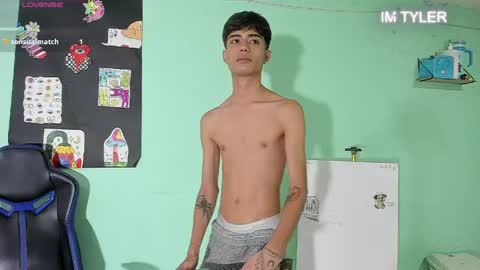 Snapshot of boys4hot_777 chatting on 04-12-26, 07:52 boys4hot_777 online show from 04-12-26, 07:52