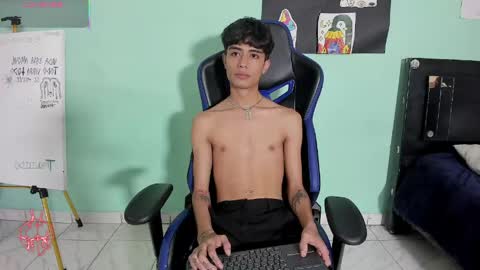 Snapshot of boys4hot_777 chatting on 05-01-26, 07:18 boys4hot_777 online show from 05-01-26, 07:18