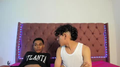 ALEX - TAYLER  -MIKE online show from 01-15-26, 01:10