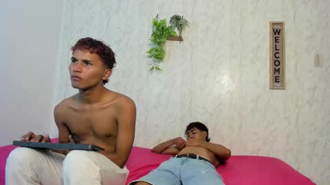 ALEX - TAYLER  -MIKE online show from 03-26-26, 01:22