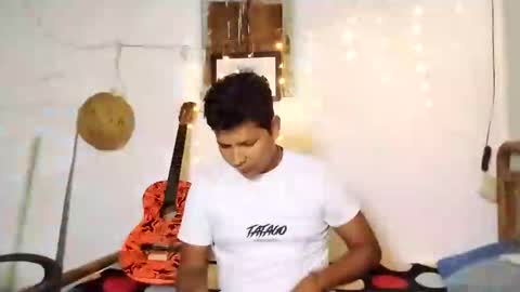 Snapshot of boysex1124 chatting on 01-19-25, 06:20 andrew online show from 01-19-25, 06:20